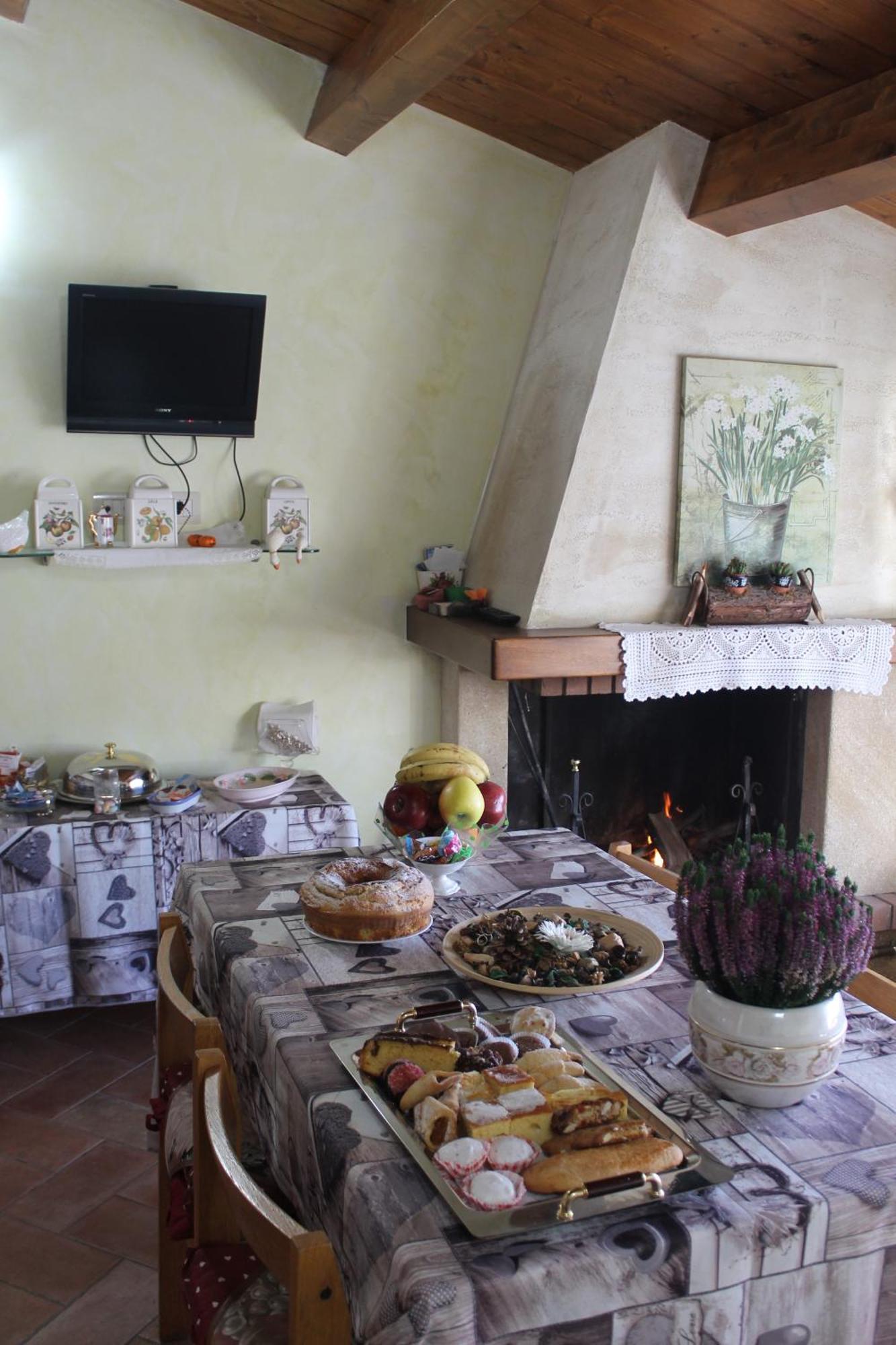 Medieval Village Of Pacentro מראה חיצוני תמונה